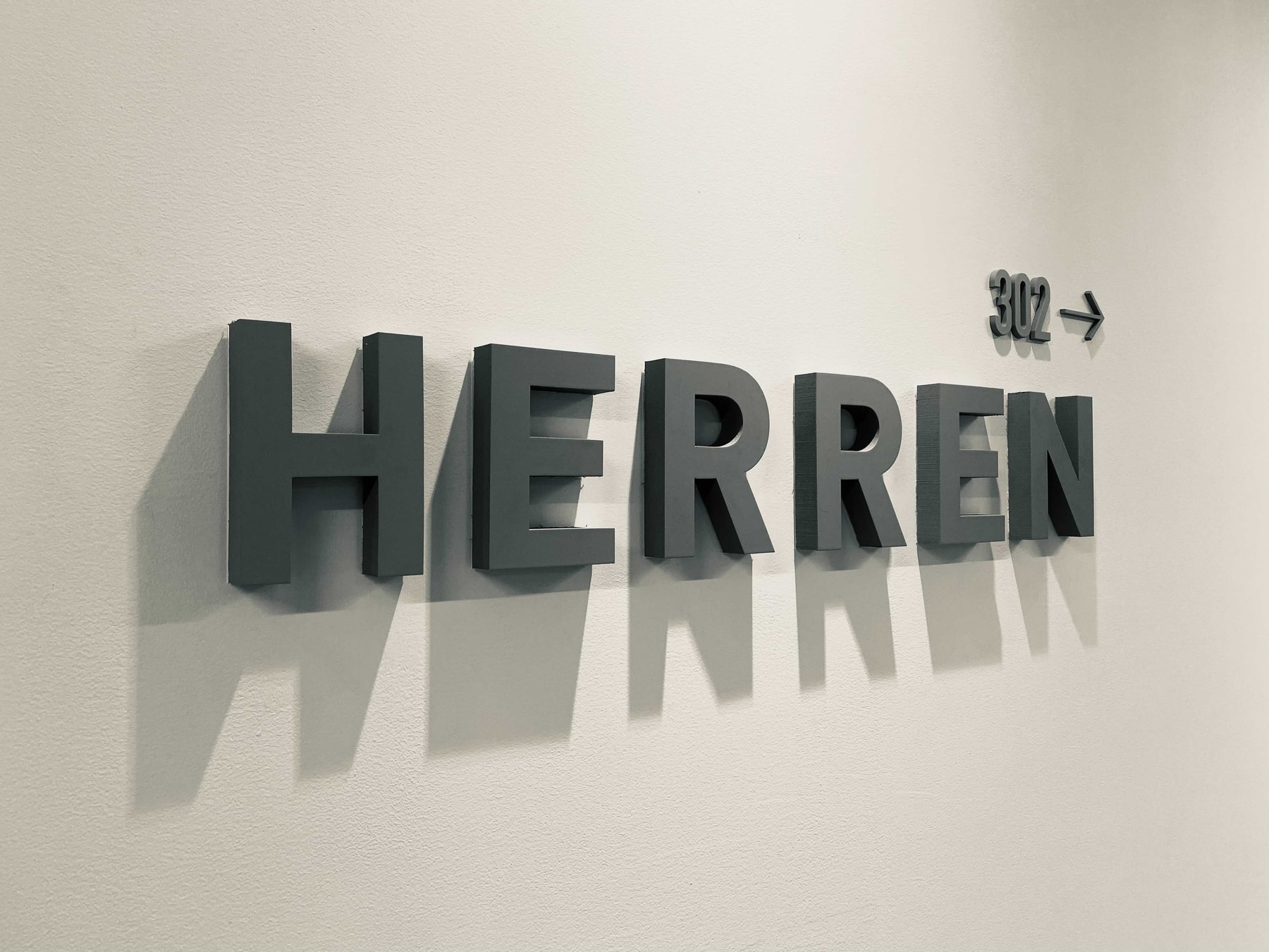 헤렌 오피스 HERREN 사인